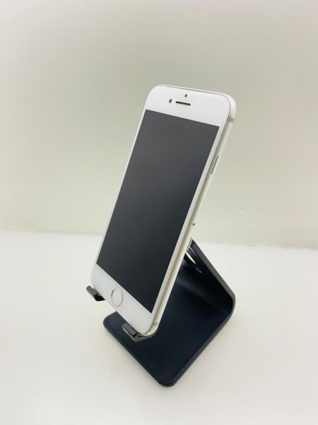 iPhone 8 64 GB Beyaz A Sınıfı (Yenilenmiş)
