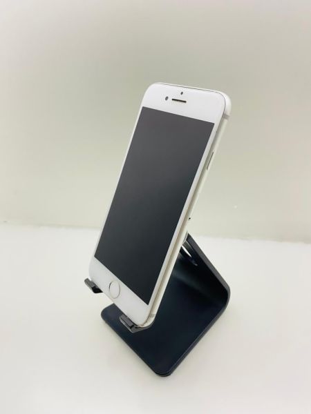 iPhone 8 64 GB Beyaz A Sınıfı (Yenilenmiş)