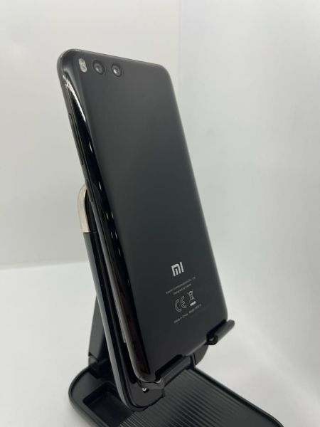 Xiaomi Mi 6 64 GB Siyah B Sınıfı (Yenilenmiş)