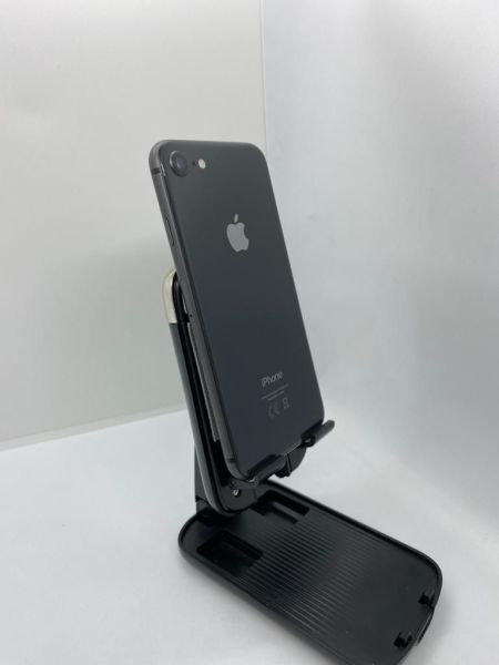 iPhone 8 64 GB Siyah A Sınıfı (Yenilenmiş)